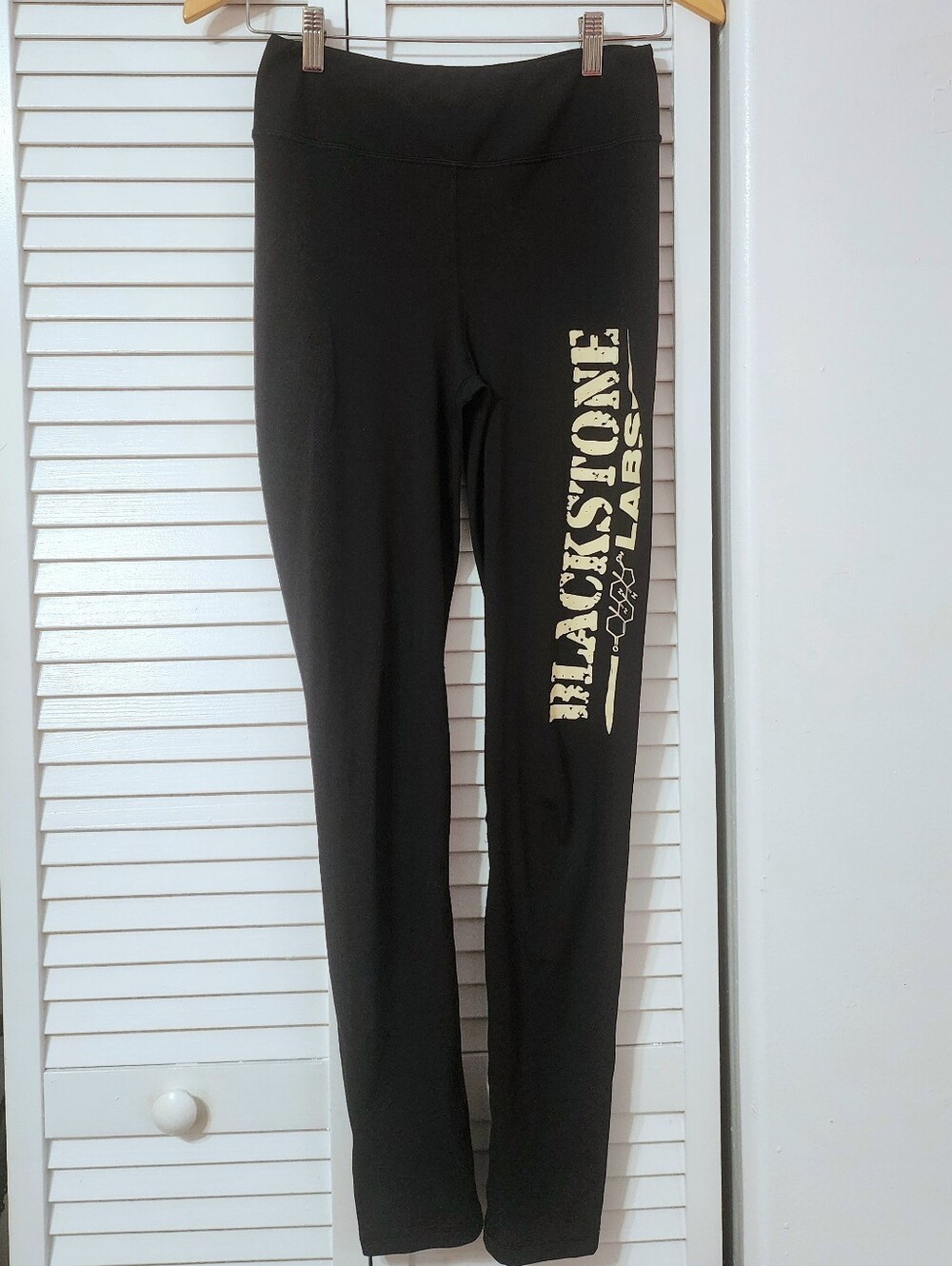 Blackstone Women's Black Leggings w/ Scrunch Booty